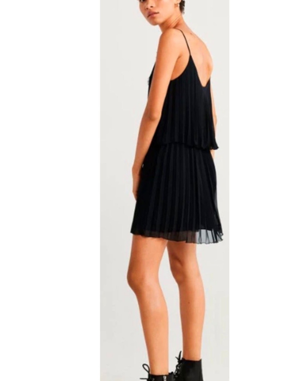 Mango Black Lace-Trim Pleated Cami Slip - Picture 3 of 5